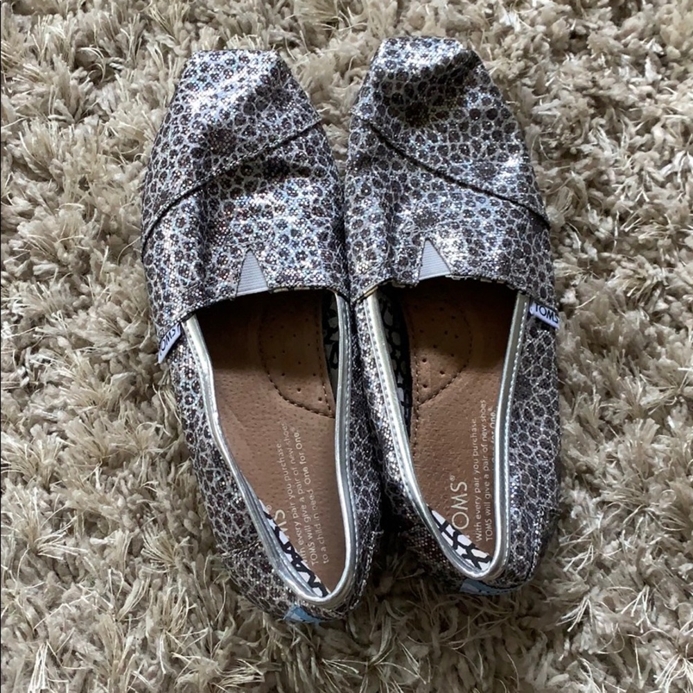 Glittery Toms